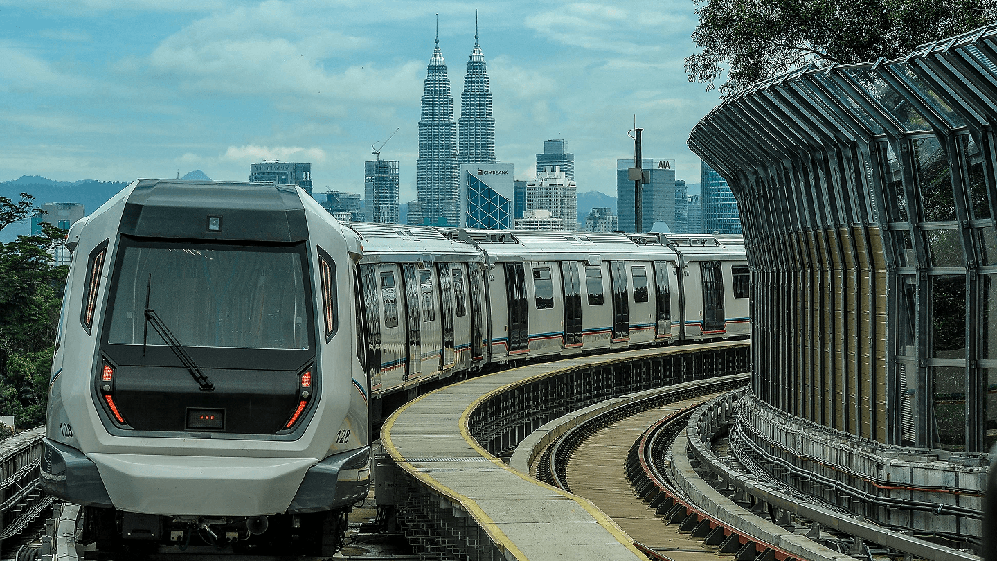 Located along the proposed MRT 3 Old Klang Road Station